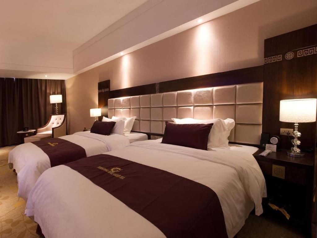 Telecom Hotel Guilin Bagian luar foto