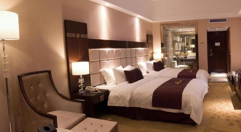 Telecom Hotel Guilin Bagian luar foto