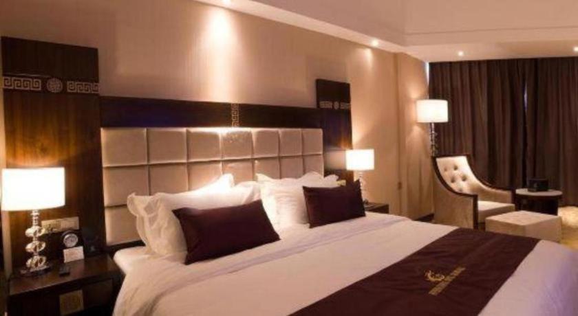 Telecom Hotel Guilin Bagian luar foto